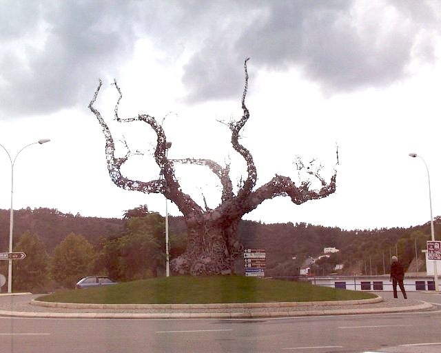 escultura de sobreiro em  Odemira